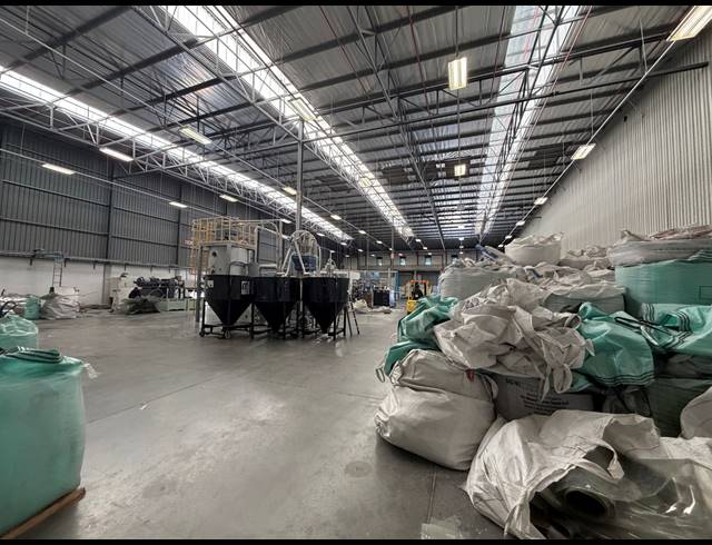 2,305M² WAREHOUSE TO LET IN BLACKHEATH INDUSTRIAL